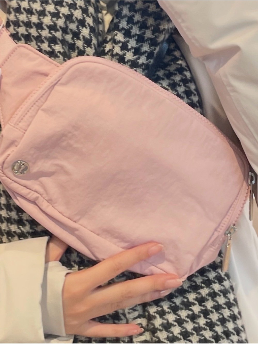 lululemon athletica Everywhere Large Pink Haze Crossbody Bag